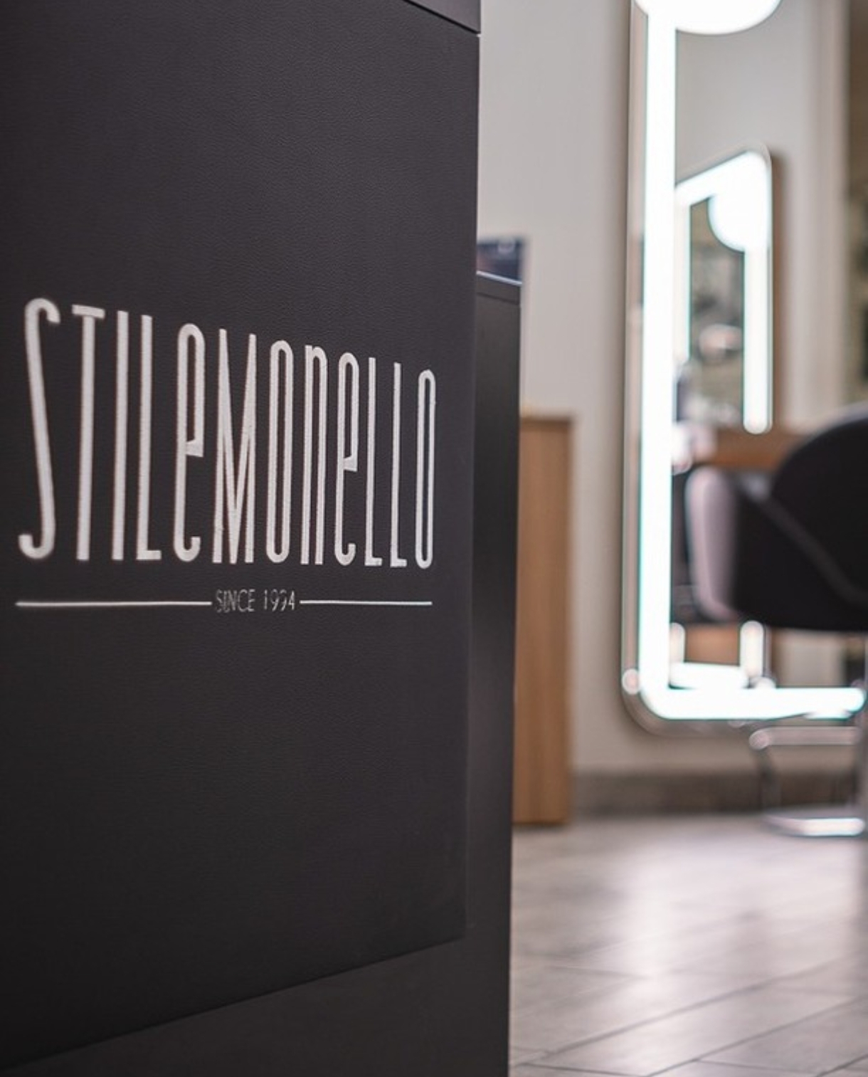 Interno del salone Stilemonello by Sergio